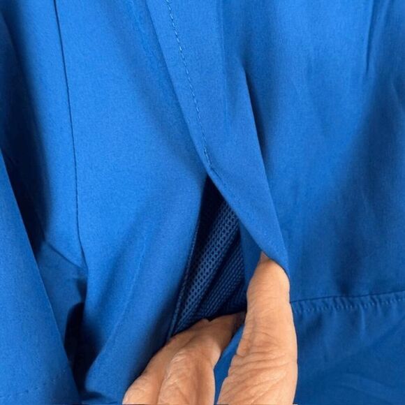 GILLZ Deep Sea UPF 30+ Men's Blue Button Front Short Sleeve Shirt Size Large - Picture 5 of 9